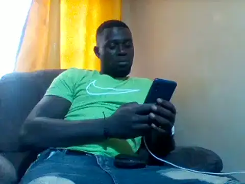 Snapshot of ClinDi chatting on October 15, 2025, 1:11 pm ClinDi online show from October 15, 2025, 1:11 pm