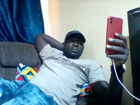 Snapshot of ClinDi chatting on November 4, 2025, 1:32 pm ClinDi online show from November 4, 2025, 1:32 pm