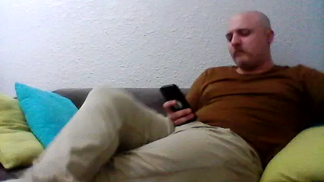 Snapshot of QueueFrenchie chatting on October 21, 2025, 7:36 pm QueueFrenchie online show from October 21, 2025, 7:36 pm