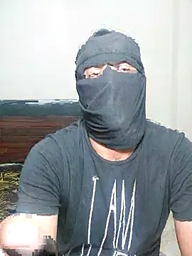 Snapshot of Nisreenn chatting on September 24, 2025, 12:58 am Nisreenn online show from September 24, 2025, 12:58 am