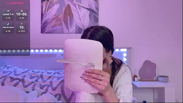 Snapshot of Veronica_leal chatting on September 11, 2025, 9:42 am Veronica leal online show from September 11, 2025, 9:42 am