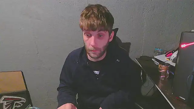 Snapshot of Superoz77 chatting on January 8, 2025, 3:51 am Superoz77 online show from January 8, 2025, 3:51 am