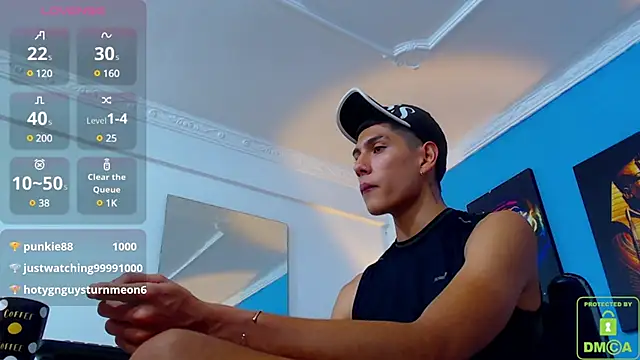 Snapshot of Valerio_20 chatting on December 24, 2024, 8:27 pm Valerio 20 online show from December 24, 2024, 8:27 pm