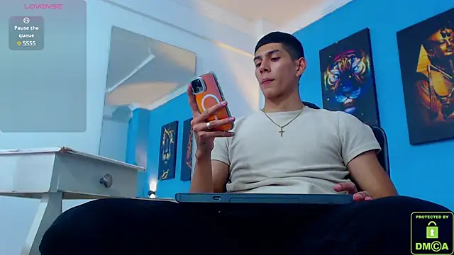 Snapshot of Valerio_20 chatting on January 16, 2025, 8:36 pm Valerio 20 online show from January 16, 2025, 8:36 pm