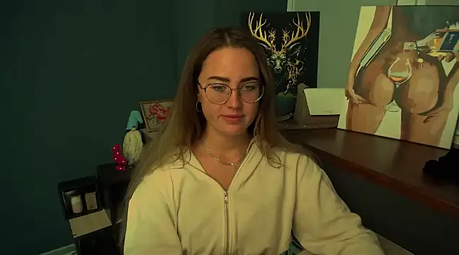 Snapshot of luxie_milady chatting on January 7, 2025, 5:09 pm luxie milady online show from January 7, 2025, 5:09 pm