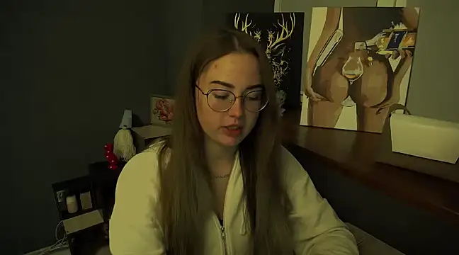 Snapshot of luxie_milady chatting on February 3, 2025, 1:19 pm luxie milady online show from February 3, 2025, 1:19 pm
