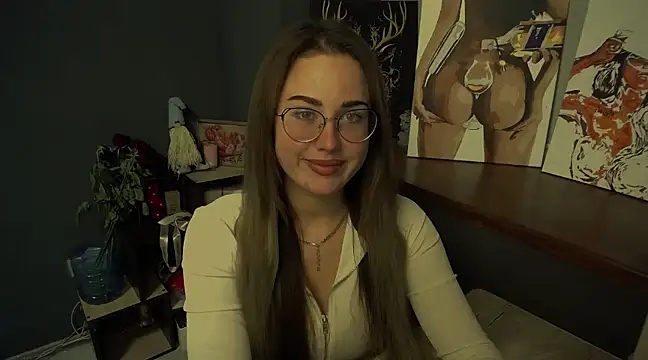 Snapshot of luxie_milady chatting on March 3, 2025, 1:09 pm luxie milady online show from March 3, 2025, 1:09 pm