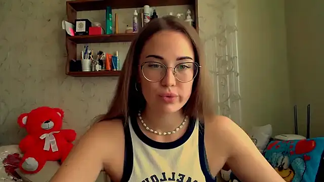 Snapshot of luxie_milady chatting on September 26, 2025, 11:14 am luxie milady online show from September 26, 2025, 11:14 am