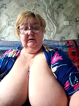 Snapshot of Awn290668 chatting on April 8, 2026, 5:29 am Awn290668 online show from April 8, 2026, 5:29 am