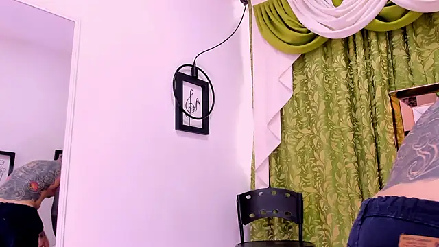 dilan scootk  online show from December 18, 2025, 7:20 pm