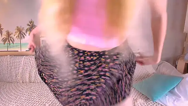 Snapshot of BoysLoveBlondee chatting on March 14, 2025, 12:29 pm BoysLoveBlondee online show from March 14, 2025, 12:29 pm