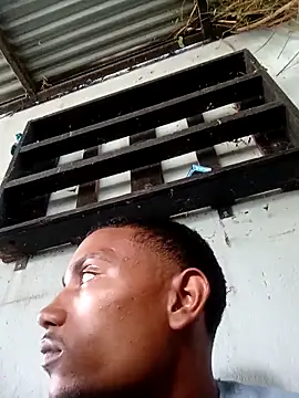 Snapshot of slimmydaddy69 chatting on March 16, 2026, 11:14 am slimmydaddy69 online show from March 16, 2026, 11:14 am