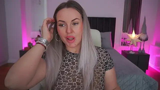 KiraCandyS online show from January 14, 2026, 9:20 pm