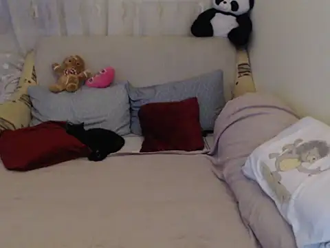 Emmatoo online show from December 19, 2025, 3:08 pm