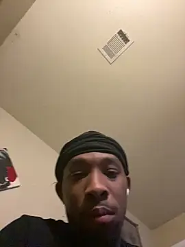 magicDick2842 online show from November 27, 2025, 9:33 am