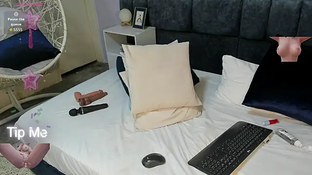 sofia samuels online show from March 15, 2026, 7:20 pm