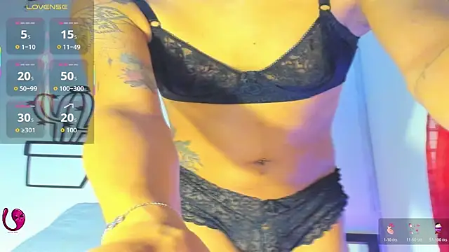 Snapshot of Alessia28_ chatting on March 17, 2026, 2:38 am Alessia28 online show from March 17, 2026, 2:38 am