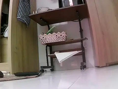 -SingleMom- online show from October 4, 2025, 5:11 pm