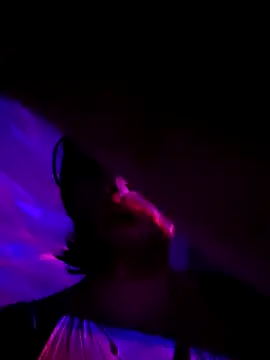 D3LiCiouS online show from February 7, 2025, 5:41 am