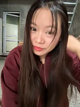 Hellen 111 online show from October 8, 2025, 2:42 am