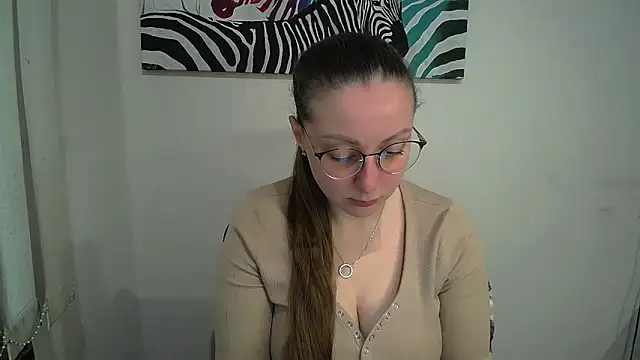  Annabelle Lee online show from April 28, 2026, 6:18 am