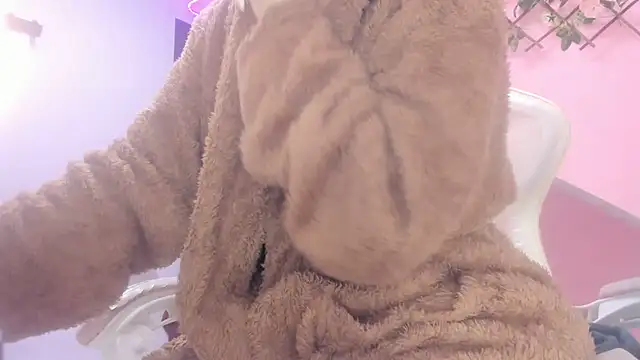 meribeth303av online show from February 1, 2025, 1:23 am