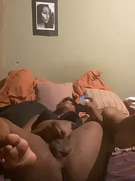 Moorella1 online show from December 18, 2025, 8:15 pm