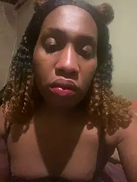 Snapshot of Moorella1 chatting on February 5, 2026, 9:52 pm Moorella1 online show from February 5, 2026, 9:52 pm