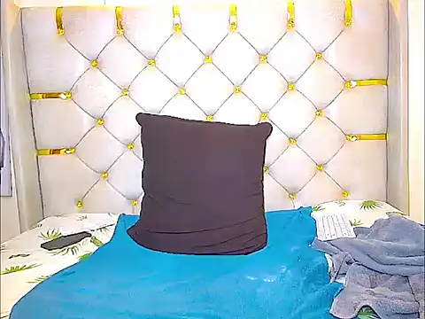 ThelmaKinky online show from July 29, 2026, 6:11 am