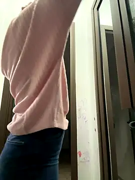 tanyagrey online show from October 20, 2025, 5:52 am