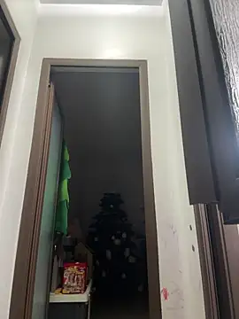 tanyagrey online show from December 18, 2025, 6:52 am