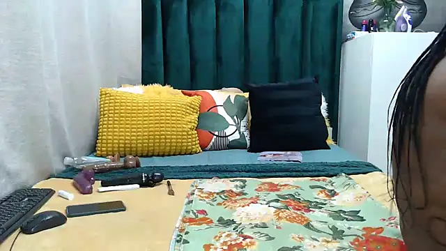 Snapshot of GaggingQueenxx chatting on September 14, 2025, 7:13 pm GaggingQueenxx online show from September 14, 2025, 7:13 pm