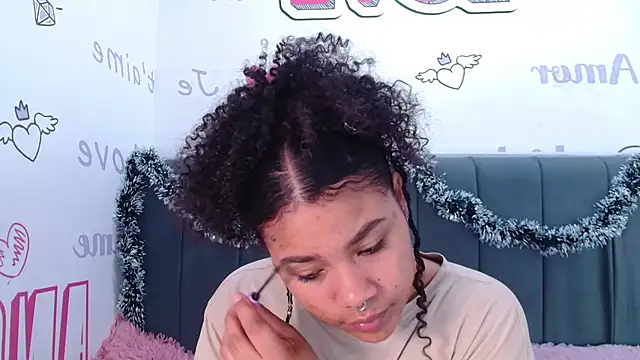 KittyBrookex online show from December 19, 2025, 2:46 pm