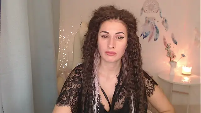 MaryMalory11 online show from December 9, 2024, 2:06 pm