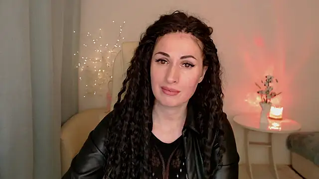 MaryMalory11 online show from March 17, 2025, 7:15 pm