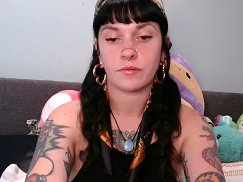 Marcelinegoddess online show from October 28, 2025, 3:36 pm