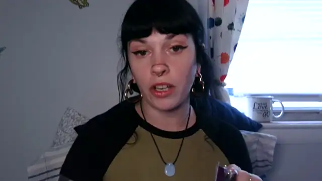 Marcelinegoddess online show from December 1, 2025, 4:56 pm