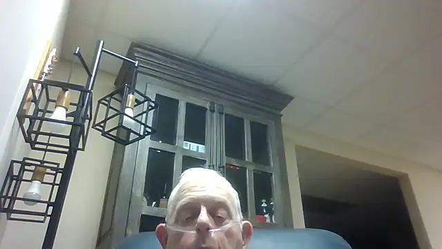 bootlegmanz online show from October 17, 2025, 1:25 pm