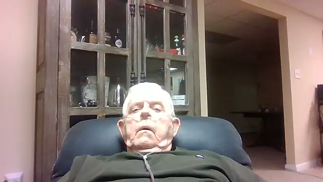 bootlegmanz online show from December 1, 2025, 5:18 pm