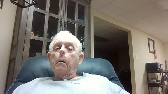 bootlegmanz online show from February 17, 2026, 2:35 pm