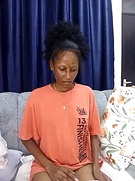 Snapshot of Lina-01 chatting on November 12, 2025, 5:13 pm Lina-01 online show from November 12, 2025, 5:13 pm