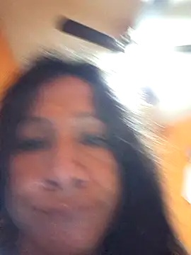 Snapshot of miicheele32 chatting on November 1, 2025, 9:33 am miicheele32 online show from November 1, 2025, 9:33 am