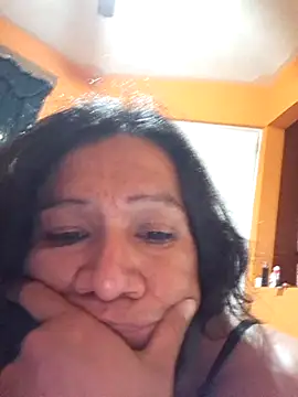 Snapshot of miicheele32 chatting on November 2, 2025, 11:34 am miicheele32 online show from November 2, 2025, 11:34 am