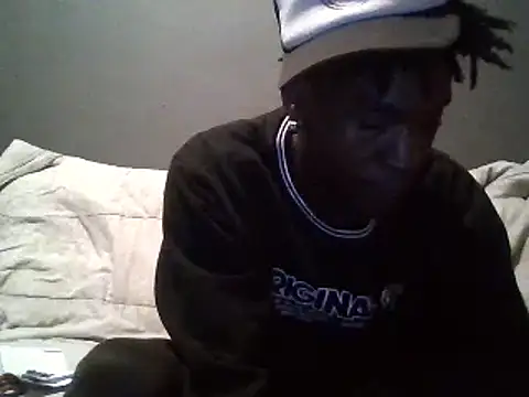 Snapshot of SmallGoodNutts chatting on February 6, 2025, 8:45 pm SmallGoodNutts online show from February 6, 2025, 8:45 pm