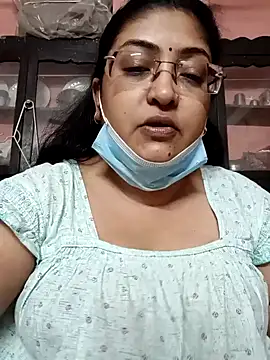 LAVERNIYA  online show from January 11, 2025, 1:32 pm