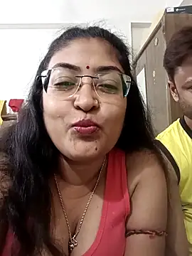 LAVERNIYA  online show from October 8, 2025, 2:58 pm