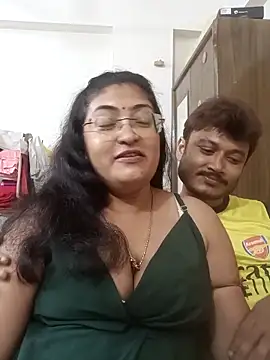 LAVERNIYA  online show from October 29, 2025, 7:37 pm