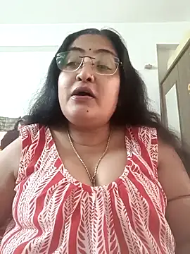 LAVERNIYA  online show from November 10, 2025, 9:08 am