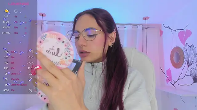 Snapshot of sophiecherry_ chatting on December 27, 2024, 10:26 pm sophiecherry online show from December 27, 2024, 10:26 pm