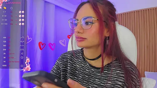 Snapshot of sophiecherry_ chatting on February 17, 2025, 7:37 am sophiecherry online show from February 17, 2025, 7:37 am